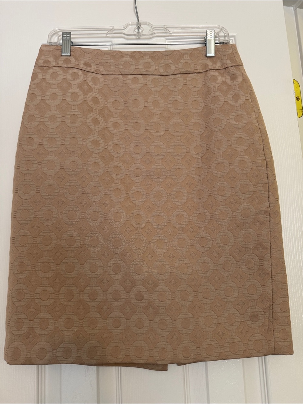 Ann Taylor Beige Textured Pencil Skirt